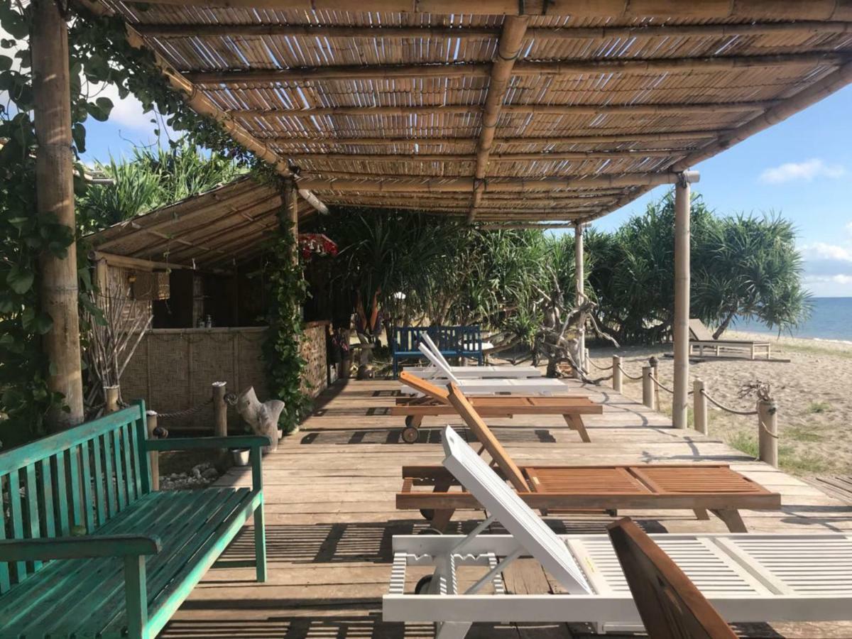 Wera Beach Kadumbul 외부 사진
